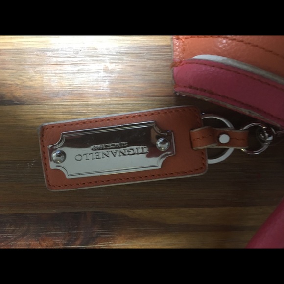 A women’s Pink and orange purse - Picture 3 of 8